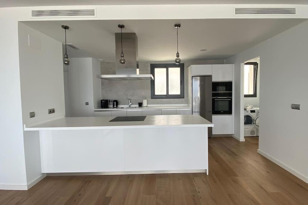 Luxurious Penthouse With Huge Panoramic Terrace Apartman San Roque  Kültér fotó