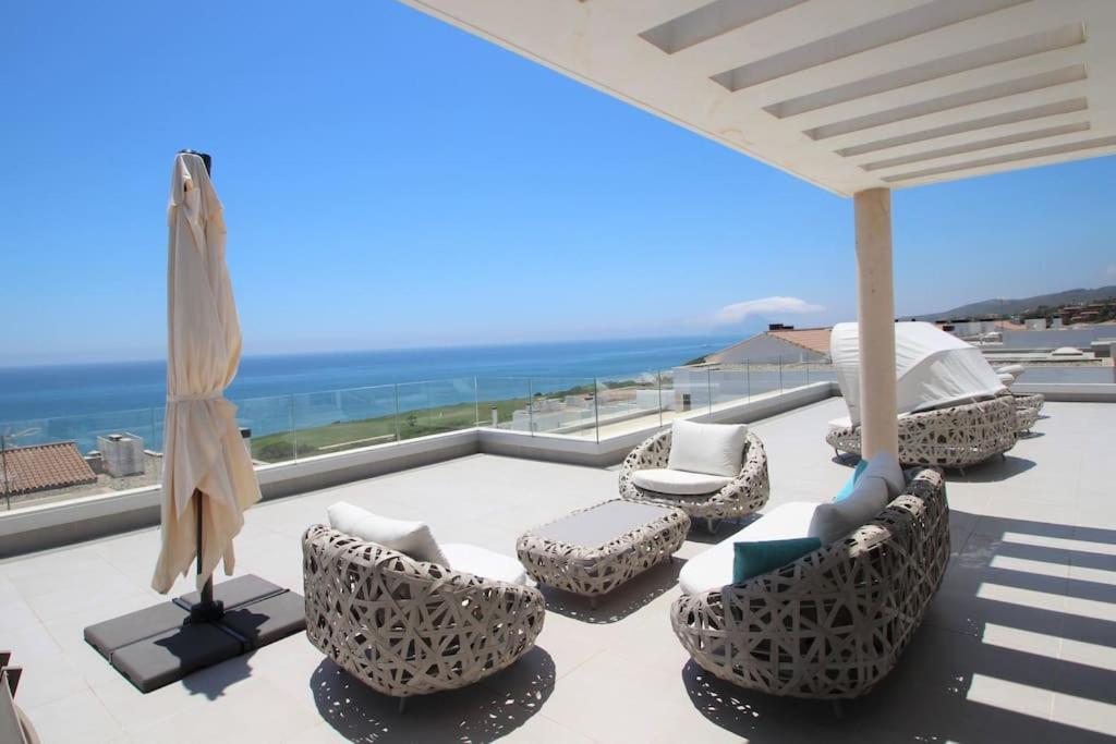 Luxurious Penthouse With Huge Panoramic Terrace Apartman San Roque  Kültér fotó